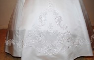 Fehér menyasszonyi ruha